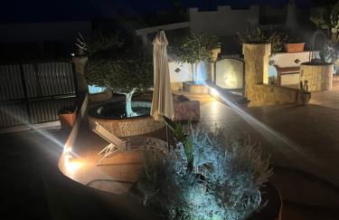 La casa di Clelia Torre colimena porto cesareo salento esclusiva 2 piani con 6 camere doppie 3 bagni posti auto terrazza giardino 5 minuti dal mare - Foto 3