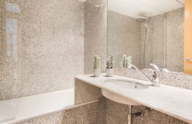 My Space Barcelona Executive Apartments Center - Photo 74