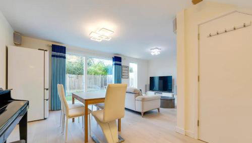 Pass the Keys 53 Austin Drive · Modern Townhouse near Addenbrookes Own Parking - Foto 2, Other