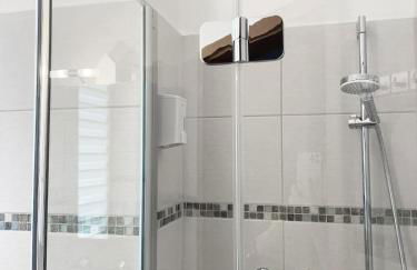 Magic Forest Design Apartment, 65 Zoll TV, Waschtrockner, beste Lage, am Markt - Foto 23