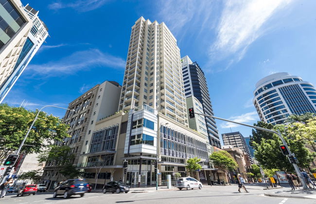 Oaks Brisbane Lexicon Suites - Photo 26