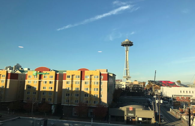 Domicile Suites at Mark on 8th - Photo 76