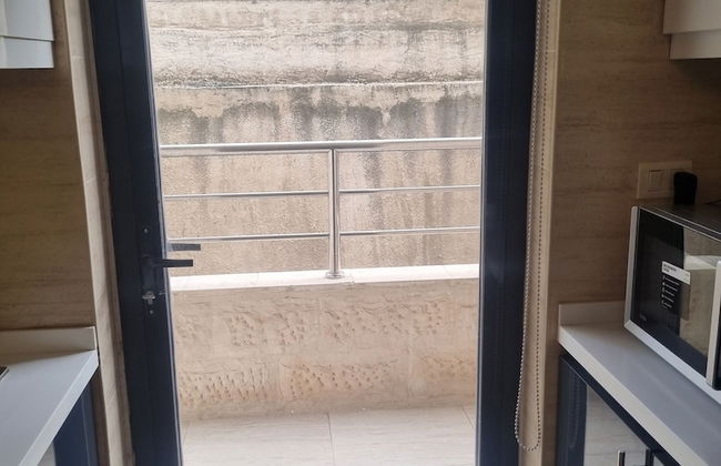 Charming Amman Apartment With Central Air-con & Street Parking - Foto 26