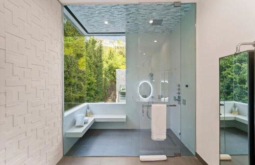 Chantilly Lace - Photo 50