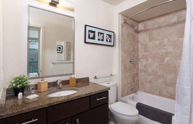 Furnished Apartment Near Rittenhouse Square 2 Bedroom Apts by RedAwning - Foto 14