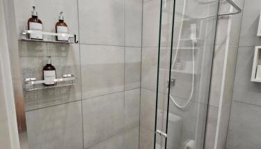 Apto a 5 Min do Allianz Parque - Moderno e aconchegante - Foto 4, Shower