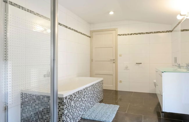 Magnificent Holiday Home in Manhay With Fenced Garden - Photo 22