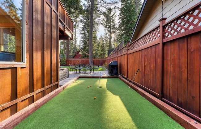 Washoe Chalet by Avantstay Game Room, Hot Tub, Putting Green & Fire Pit - Foto 5