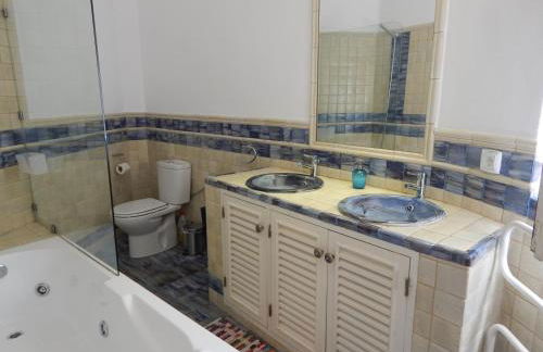 Villa Sol e Mar Private pool & jacuzzi - Photo 34