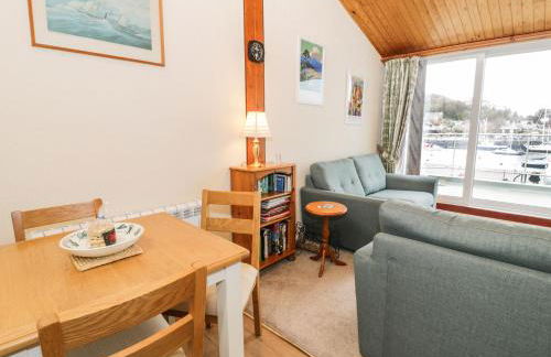 1 South Snowdon Wharf - Photo 7