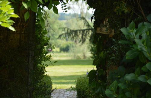 Mansion in Champvert with Pond View Terrace - Foto 32