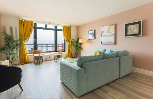 Luxury 1BR Seafront Apartment - Foto 22