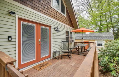 Cozy Tuftonboro Home with Deck - Walk to Beaches! - Foto 18