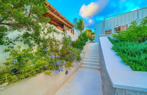 NEW Villa Pine Haven , Private Heated Pool Sleeps 8, Tranquil Retreat - Foto 16