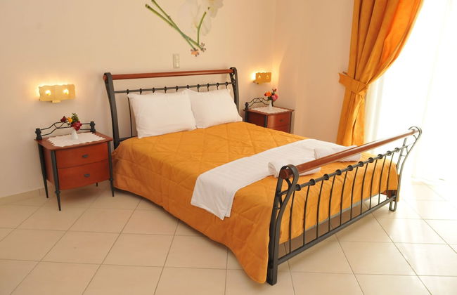 Finiki Plaza - Photo 12