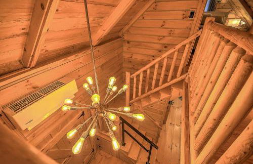 Stargazer Luxury Cabin with Hot Tub and Pet Friendly - Foto 31