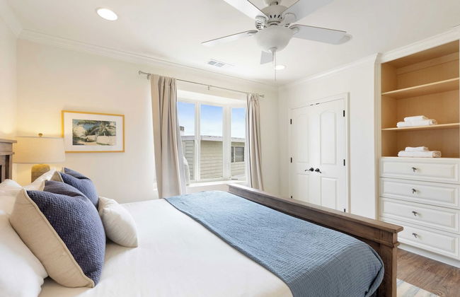 Shoreline by Avantstay Spectacular Beachfront Home w/ Fire Pit, Spa & Pool Table - Foto 30