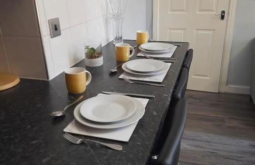 Cosy Jesmond 3 bed apartment - fantastic location - Photo 5