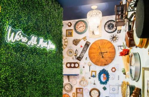 Mad Hatter Free Parking Sauna and Balcony - Foto 8