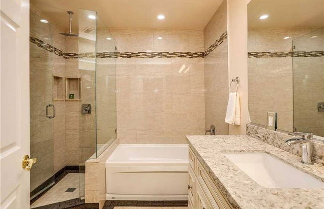 6BR Palm Springs Pool Home by ELVR -3097 - Foto 24