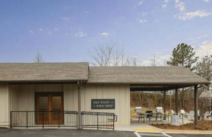 Landing Stylish 1BD Pool Clubhouse - Photo 17