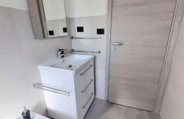 Titti's House 2 con pargheggio gratis in garage custodito o libero in strada - Foto 4