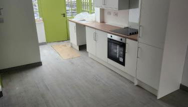 Main Wasall High Street flat above shop - Foto 5