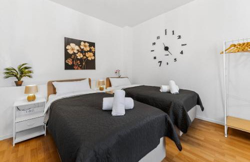 KRelax Black Forest - 3 Bedrooms - 6 Guests - Terrace - Parking - Smart TV - Near Thermal Baths - Nature - Foto 3
