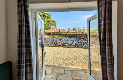 Country Lodge Retreat - Photo 9