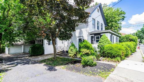 Two-Bedroom Home 25 min to NYC free parking-UNIT-2 - Foto 2