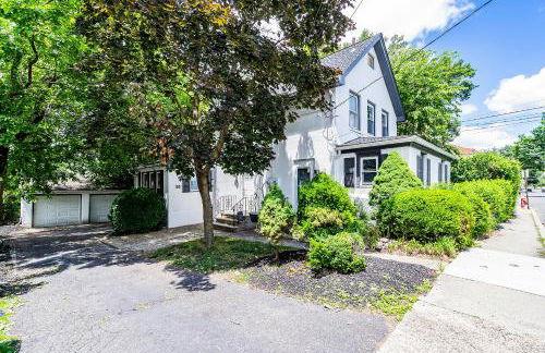 Two-Bedroom Home 25 min to NYC free parking-UNIT-2 - Foto 2