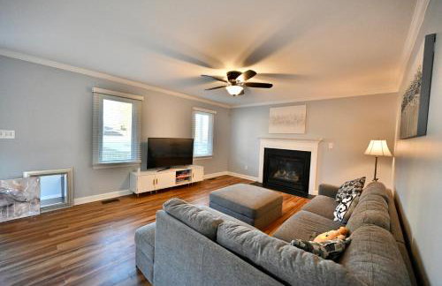 Majestic Home in Summer Oaks - Foto 51