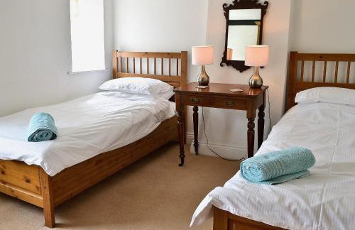 The Larches - Photo 8