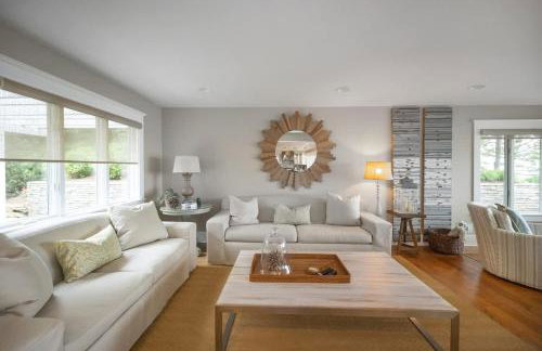 Sunset Shores Sanctuary by Juniper Holiday + Home - Photo 13