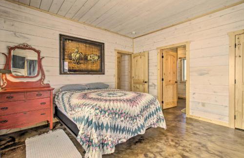Rural White Sulphur Springs Getaway w/ Deck! - Foto 12