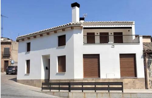 The White House Toledo - Photo 4