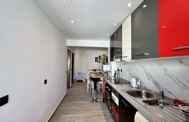 Albufeira Downtown With Pool by Homing - Photo 12