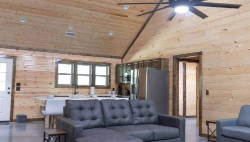 The NEW Luna Lodge in Broken Bow - Foto 3