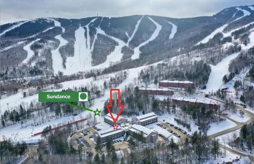 Sunday River Ski In Ski Out Mountain View Condo with Hot Tub Pool and Sauna! - Foto 1