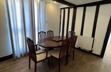 Rustic Elegance Town Centre Flat - Foto 25