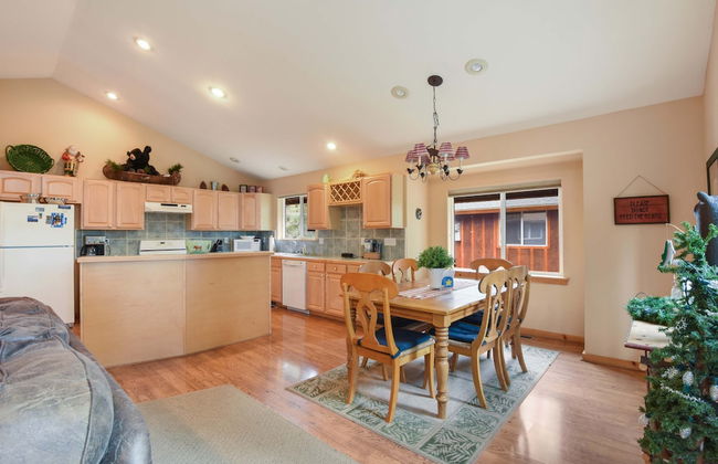 Kings Beach Bliss Walk to Outdoor Fun! - Photo 5