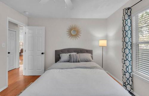 Walk to ACL, Fire Pit, Fenced Yard, SoCo Spot - Foto 35