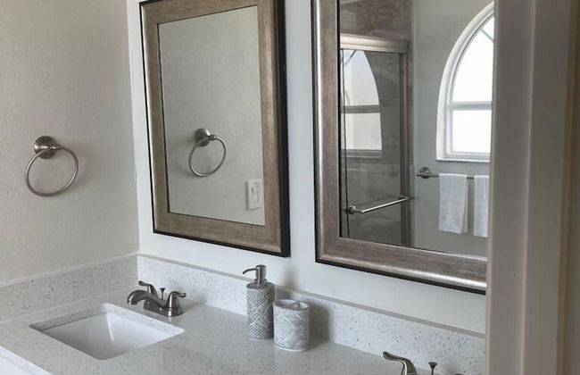 Three Bedroom Apartment #7 -- 2737 NPB -- Vusa Three Bedroom Condo Apartment - Foto 9