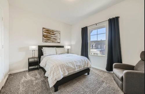 Furnished 5-bed-3-bath Executive Home - Foto 17
