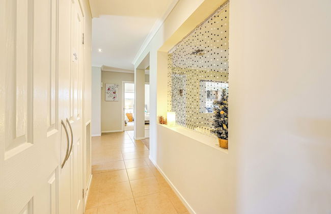 StayAU Spacious Stay Point Cook - Foto 2