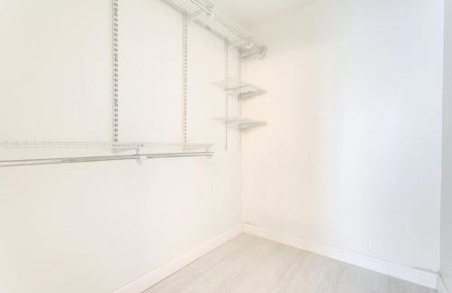 Stylish New 3BR 2.5BA Fire Pit Fence yard - Foto 30