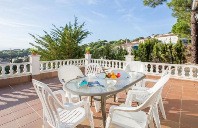 Conchi in Lloret de Mar - Photo 6