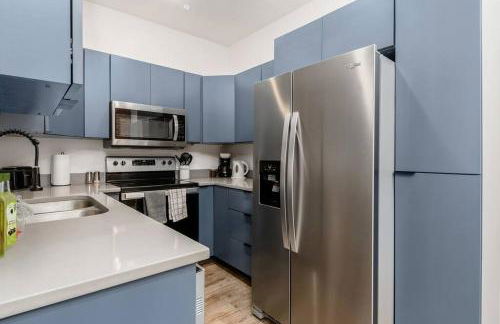 Designer 1-Bed Haven near Downtown! Pets Welcome! - Foto 15