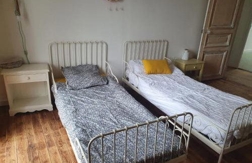 Ti ar chorneg, maison de vacances bretagne entre mer et mont d'arrée - Foto 16