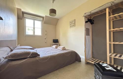 Jolie Colombe, maison 3 ch 2 sdb beau jardin terrasse aménagée à 15 mn à pied de la mer du centre Port en Bessin proche golf et d'Omaha Beach et Bayeux - Photo 16